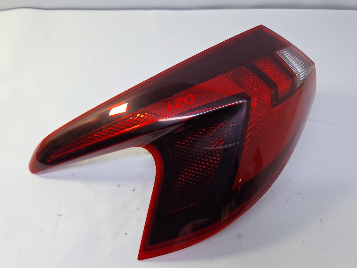 Lampa spate stop pe caroserie stanga HYUNDAI i20 2020 - 2026 1.2 MPi G4LF 92401-Q0000
