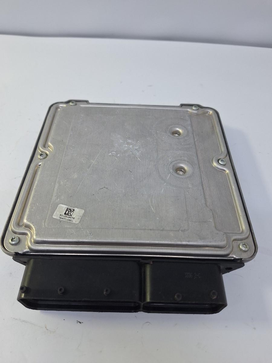 Calculator ECU motor AUDI A6/S6 III Saloon 4F2, C6 2004 - 2011 3.0 TDI quattro BMK BOSCH 0281013829 4F0907401C / 4F9910401B