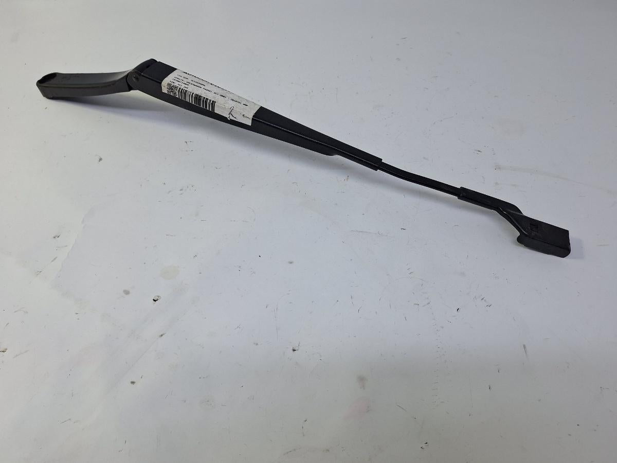 Brat stergator parbriz stanga VOLKSWAGEN PASSAT 3C2 2005 - 2010 2.0 TDI BMP 3C1955409C