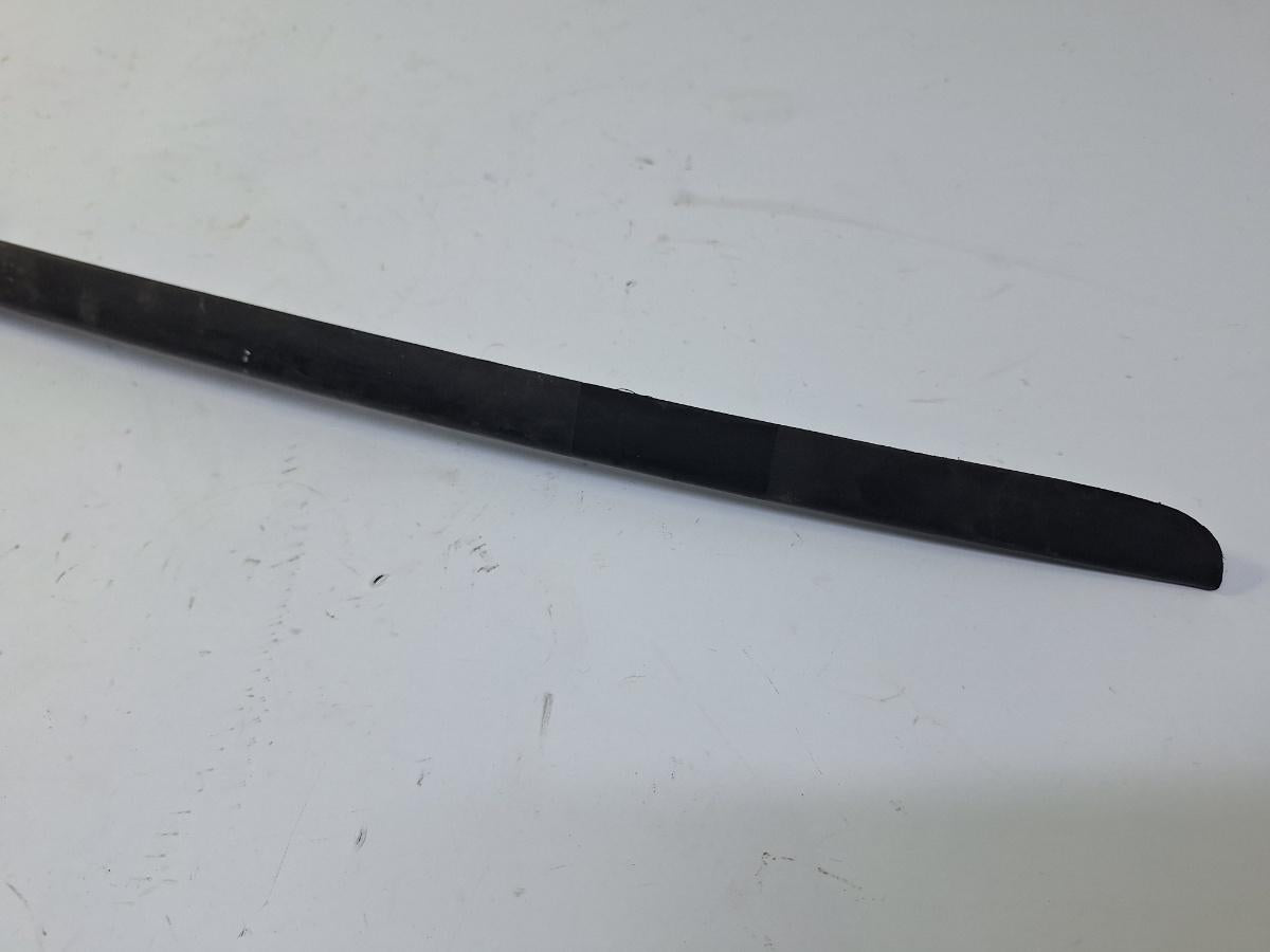 Ornament parbriz dreapta AUDI A4 IV Avant 8K5, B8 2007 - 2015 , 8K0854328