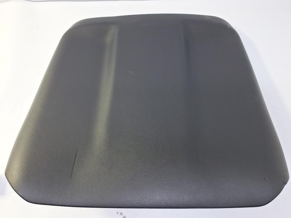 Ornament scaun stanga fata AUDI A4 III Avant 8ED, B7 2004 - 2008 1.9 TDI BKE, BRB 4F0881969A