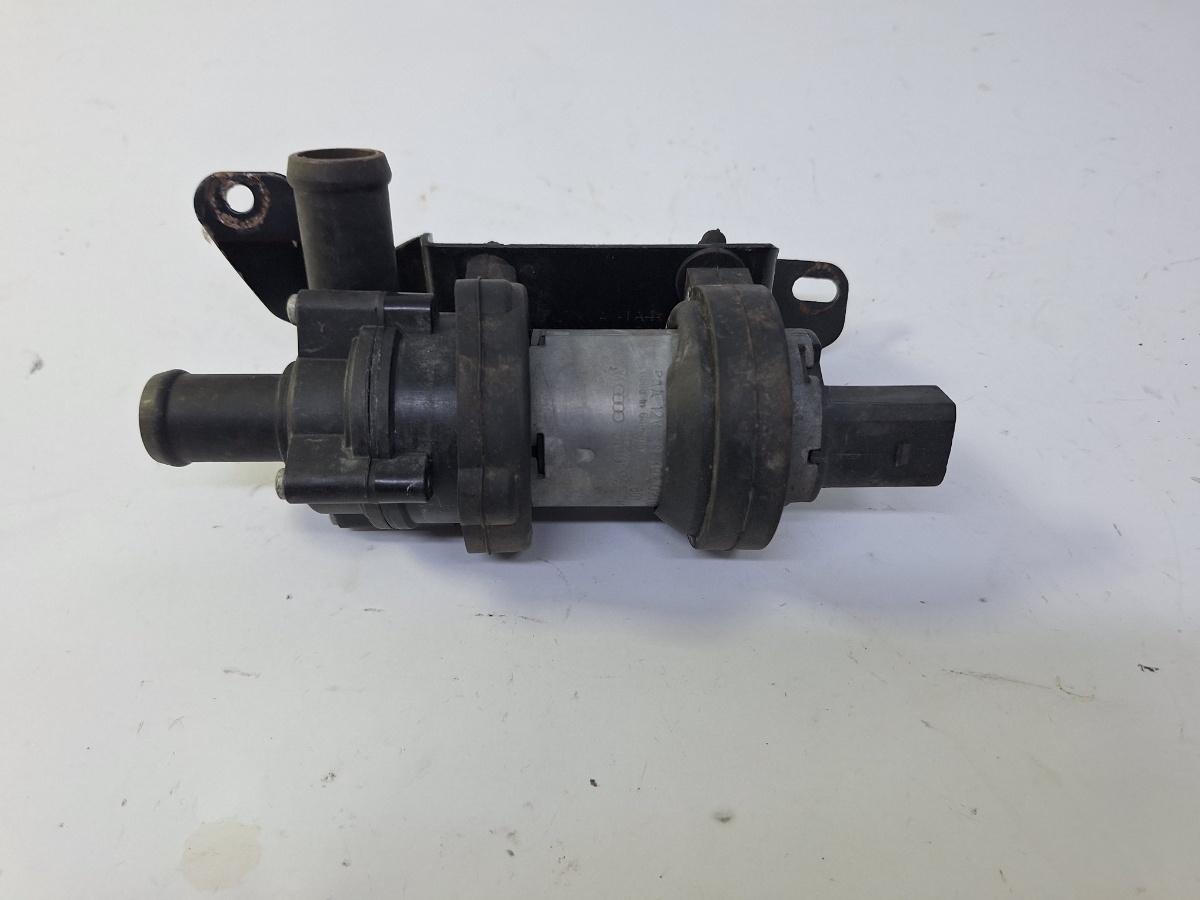 Pompa de apa/lichid de racire electrica auxiliara VOLKSWAGEN SHARAN 7M8, 7M9, 7M6 1995 - 2010 1.9 TDI AUY, BVK BOSCH 0392020073 3D0965561D
