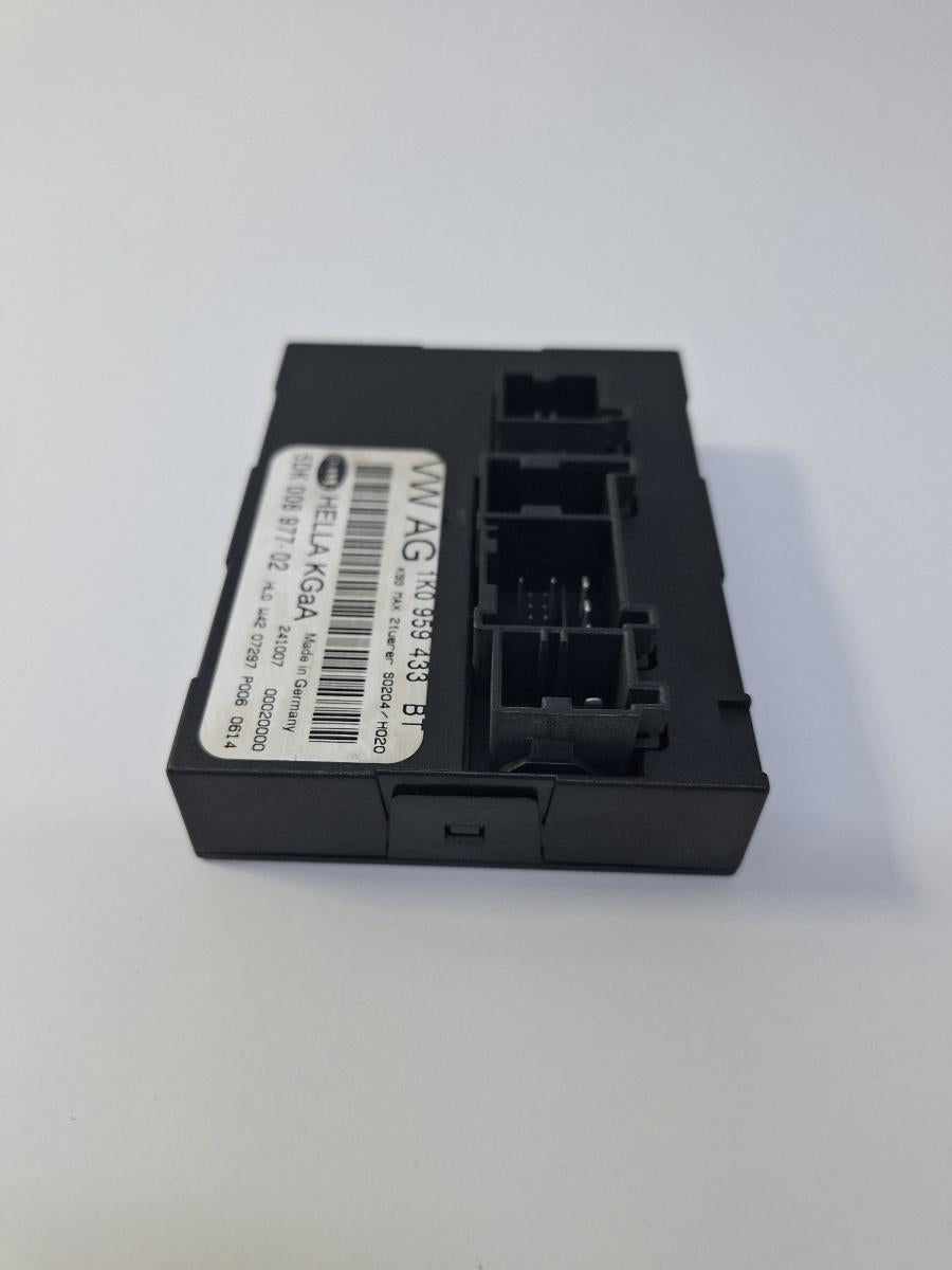 Modul de confort VOLKSWAGEN GOLF V Variant 1K5 2007 - 2009 1.9 TDI BLS, BXE HELLA 5DK 008 977-02 1K0959433BT