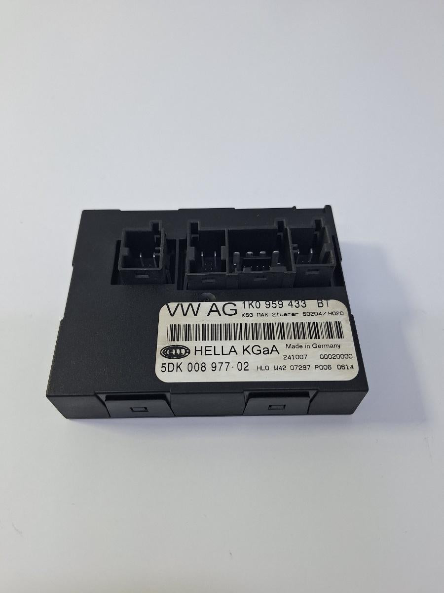 Modul de confort VOLKSWAGEN GOLF V Variant 1K5 2007 - 2009 1.9 TDI BLS, BXE HELLA 5DK 008 977-02 1K0959433BT