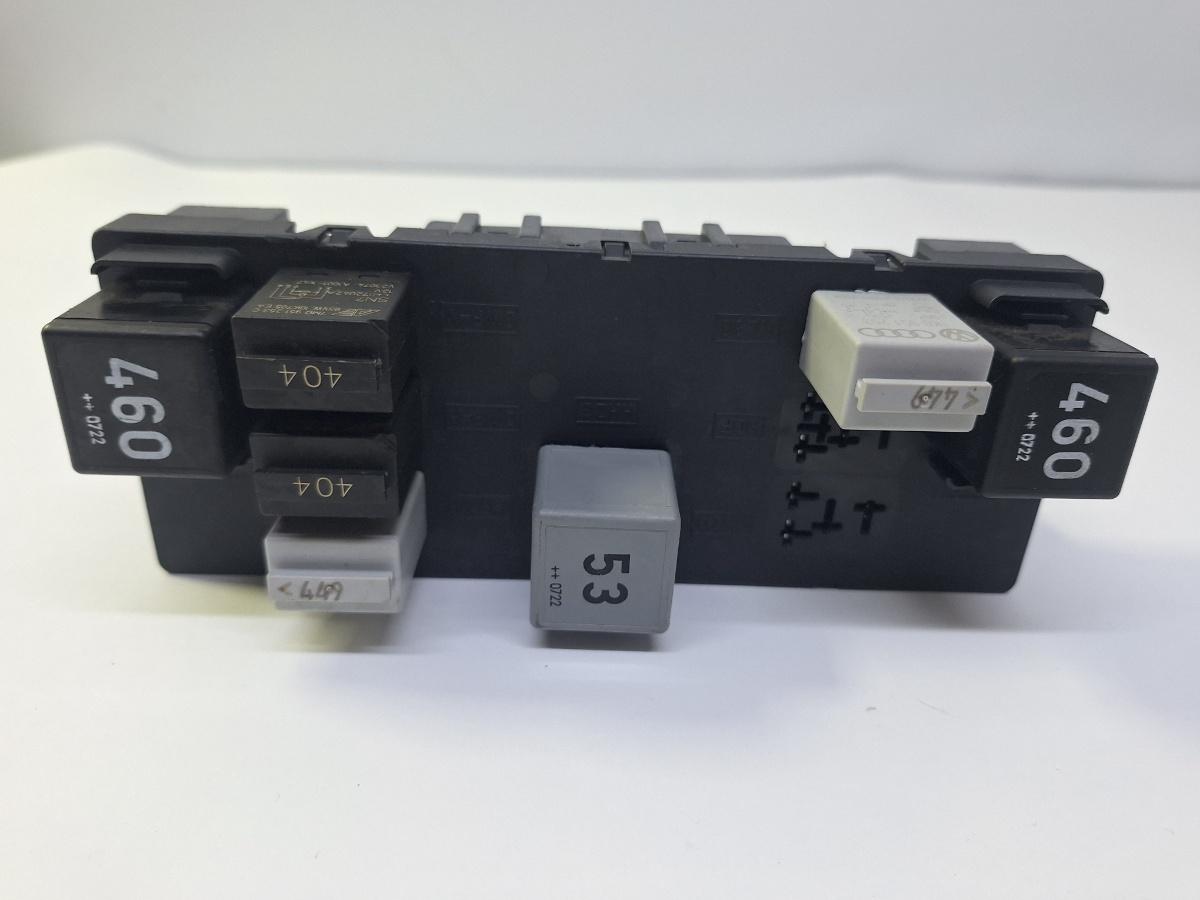 Modul de confort VOLKSWAGEN PASSAT CADDY III 2004 - 2010 BOSCH 3C0937049AJ