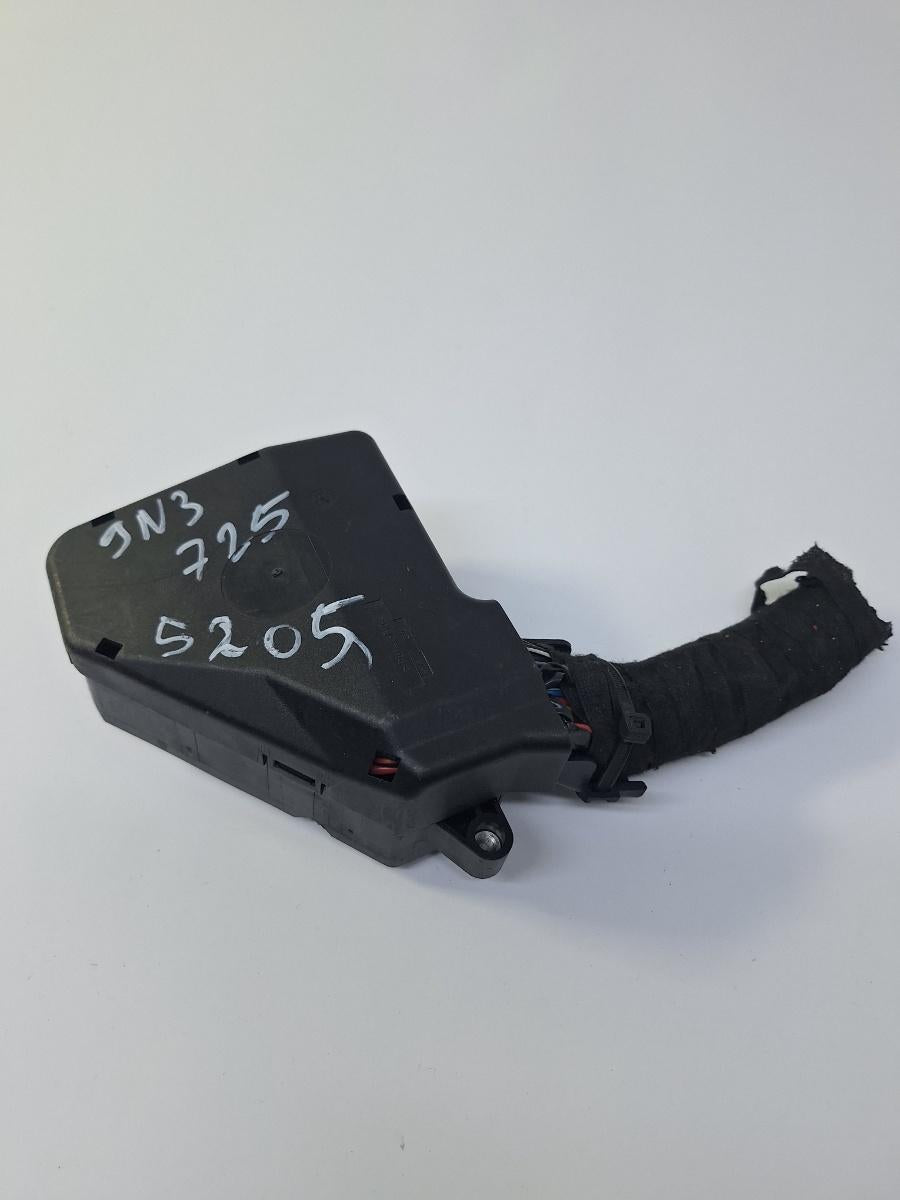 Panou sigurante inteior VOLKSWAGEN POLO 9N_ 2001 - 2012 1.2 12V BZG VAG 6Q0941828B