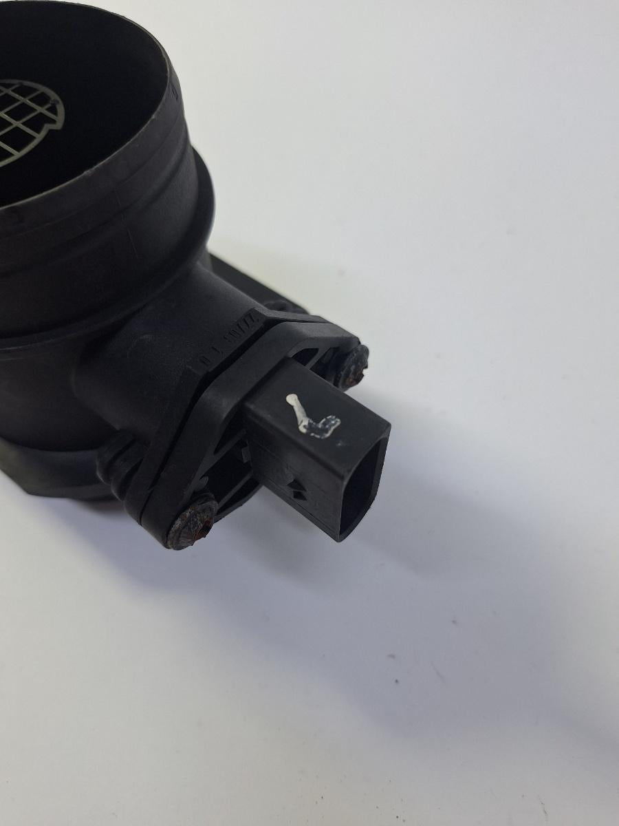 Debitmetru fata VOLKSWAGEN GOLF V 1K1 2003 - 2009 1.9 TDI BKC, BLS, BXE BOSCH 0281002531 038906461B