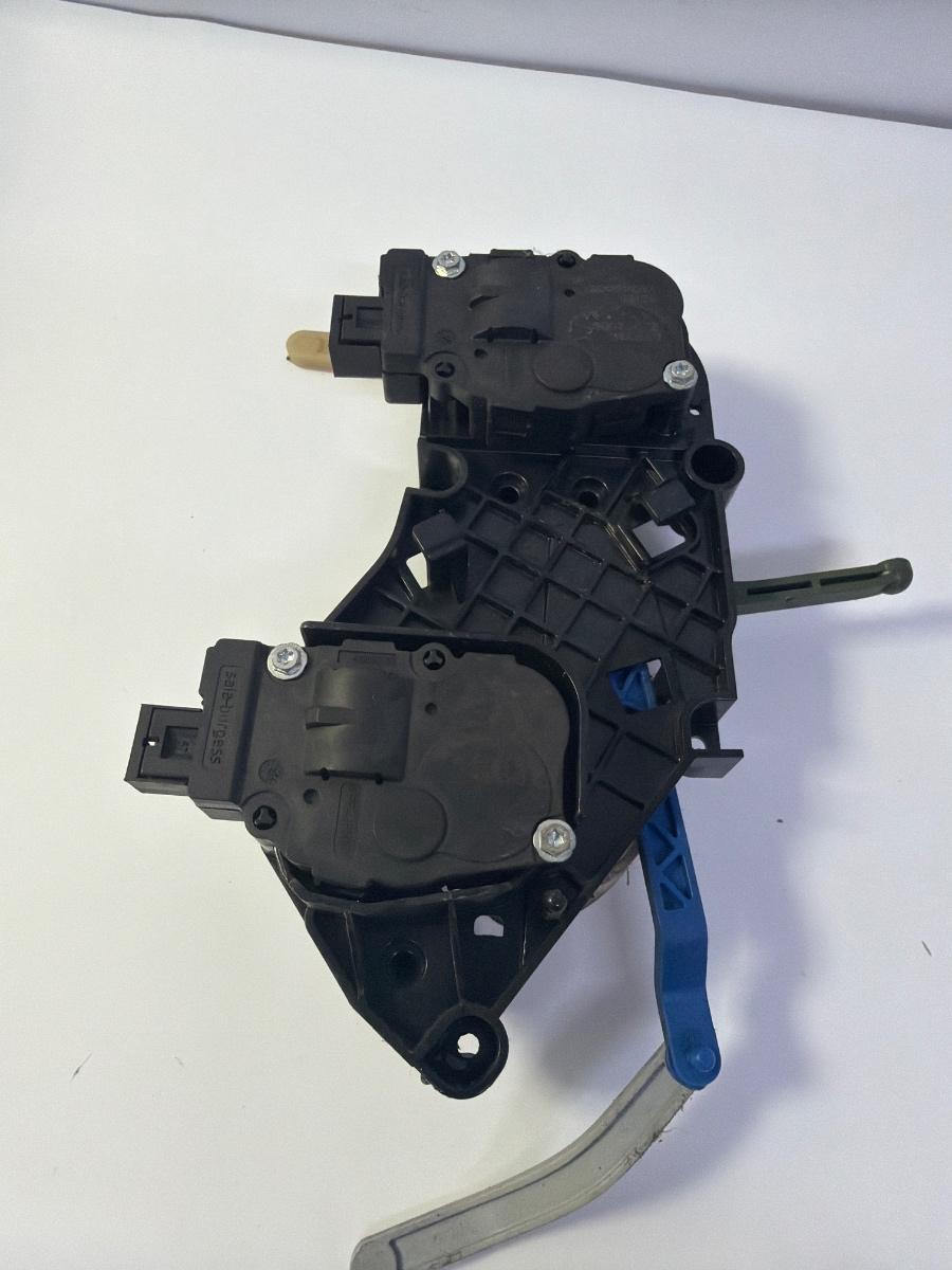 Comutator caldura aeroterma complet stanga AUDI Q5 8RB 2008 - 2015 SQ5 8K1819333D