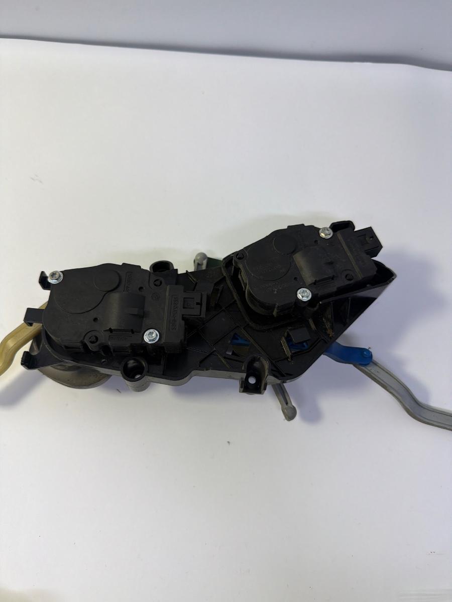 Comutator caldura aeroterma complet dreapta AUDI Q5 8RB 2008 - 2015 3.0 SQ5 8K0819333C