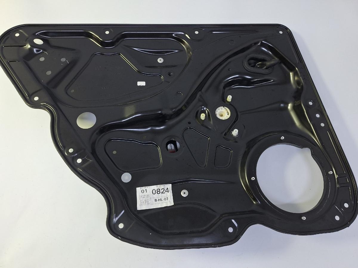 Macara geam stanga spate VOLKSWAGEN PASSAT VARIANT B7 [ 2010 - 2014 ] 2.0 BlueTDI, VOLKSWAGEN PASSAT 365 2010 - 2014 2.0 TDi BlueMotion CFFB 3AA839755