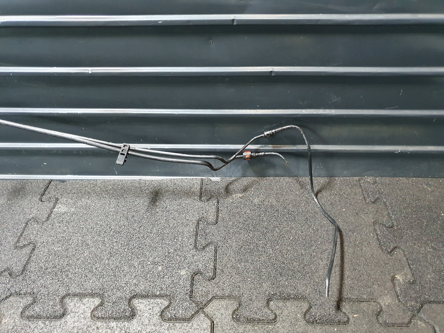 Conducte alimentare combustibil caroserie TOYOTA AYGO (_B1_) [ 2005 - NOW ] OEM 772510H010 / 77251-0H010