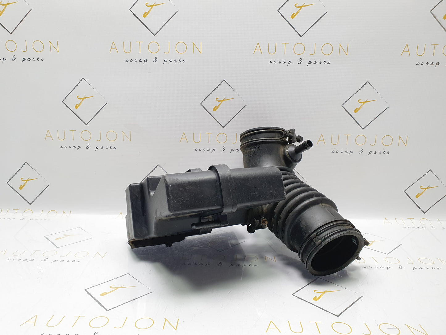 Carcasa cu tubulatura aer HYUNDAI ACCENT II (LC) [ 1999 - 2006 ] OEM 2813822653 / 28138-22653