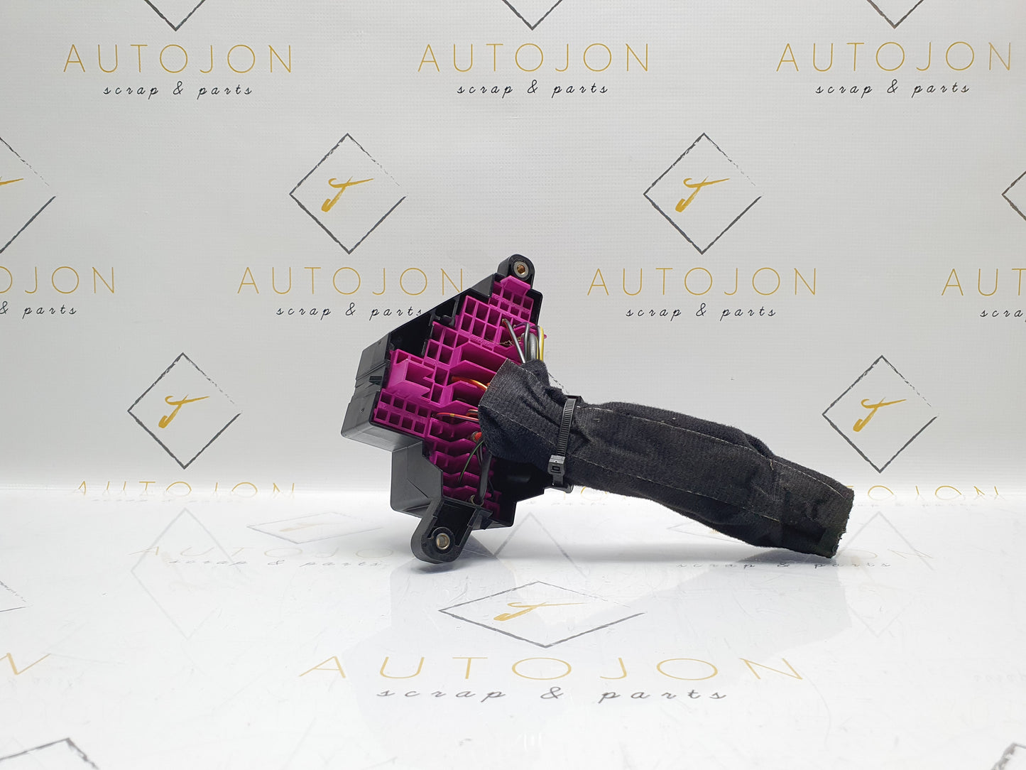 Panou sigurante interior VOLKSWAGEN GOLF VI (5K1) [ 2008 - 2013 ] OEM 1K2941824 / 1K2 941 824