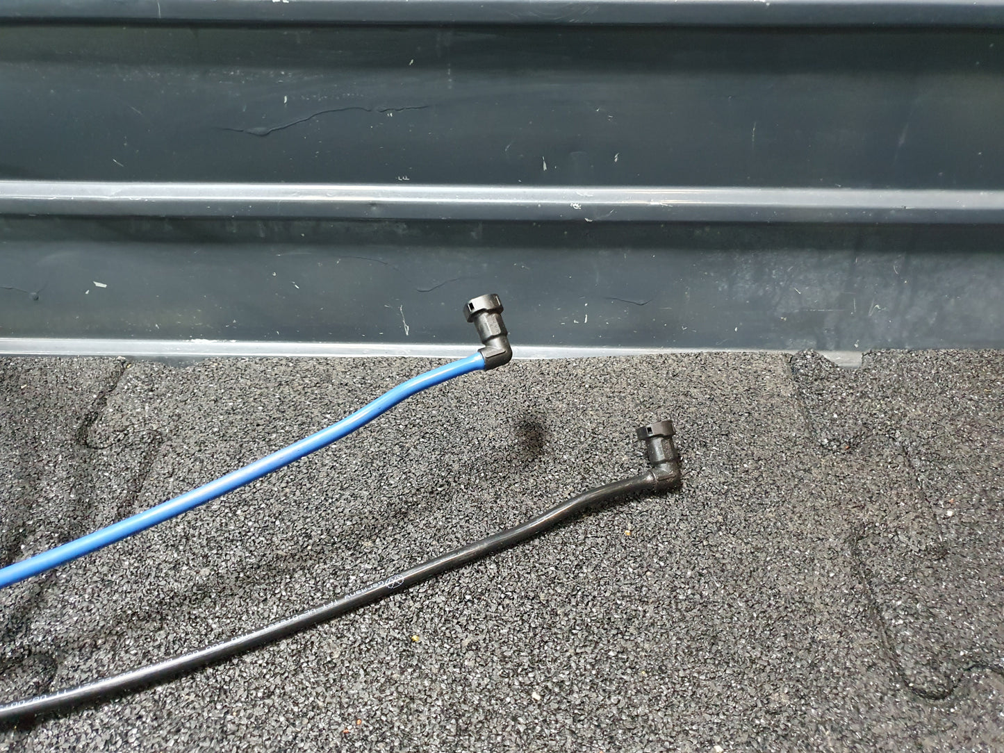 Conducte combustibil caroserie VOLKSWAGEN GOLF VI (5K1) [ 2008 - 2013 ] OEM 1K0200059BA / 1K0 200 059 BA