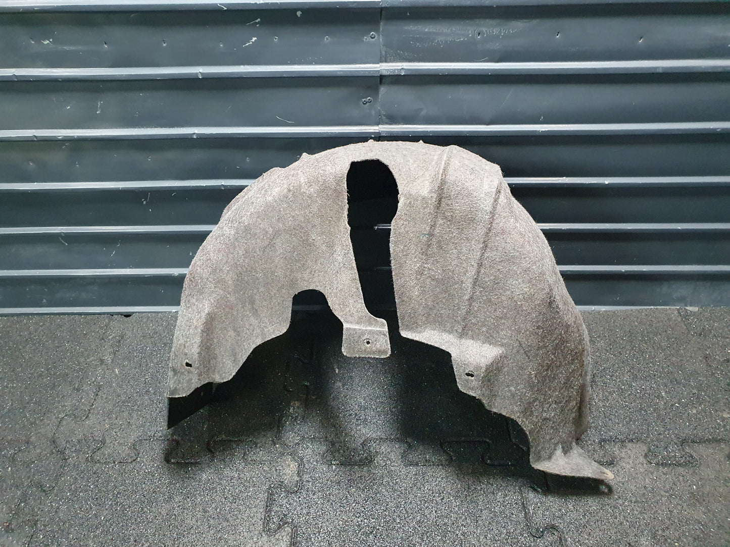 Carenaj dreapta spate VOLKSWAGEN GOLF VI (5K1) [ 2008 - 2013 ] OEM 5K0810972D / 5K0 810 972 D