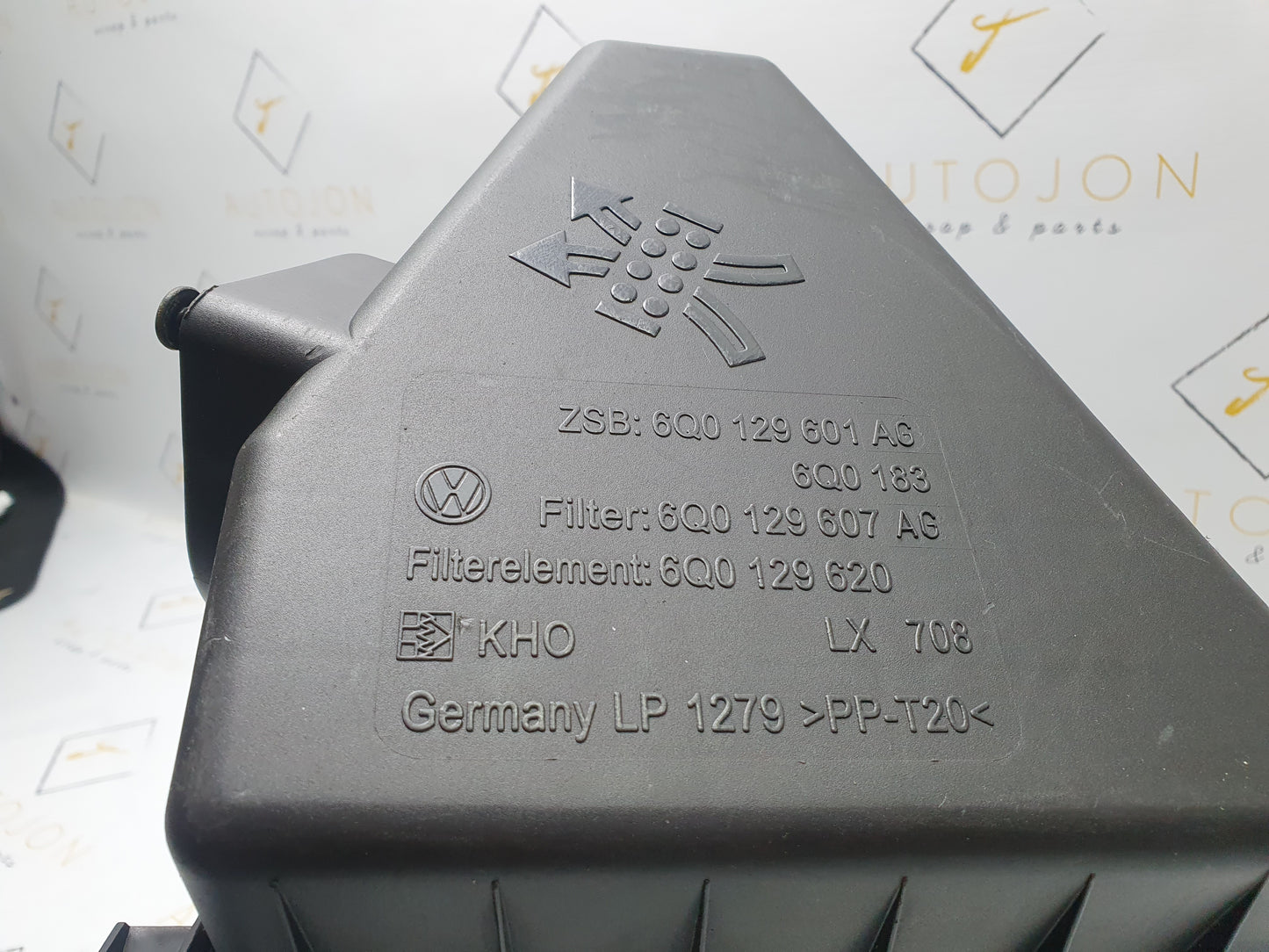 Carcasa filtru aer SKODA FABIA Combi (6Y5) [ 2000 - 2007 ] OEM 6Q0129601AG / 6Q0 129 601 AG