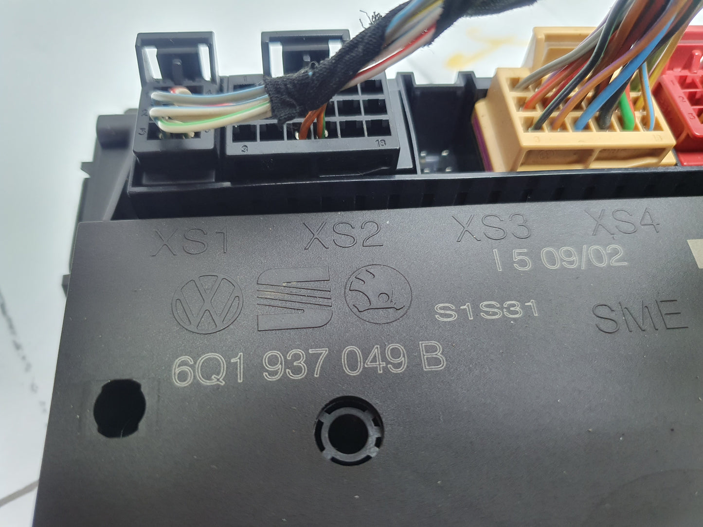 Calculator BCM Bordnetz SKODA FABIA Combi (6Y5) [ 2000 - 2007 ] OEM 6Q1937049B / 6Q1 937 049 B