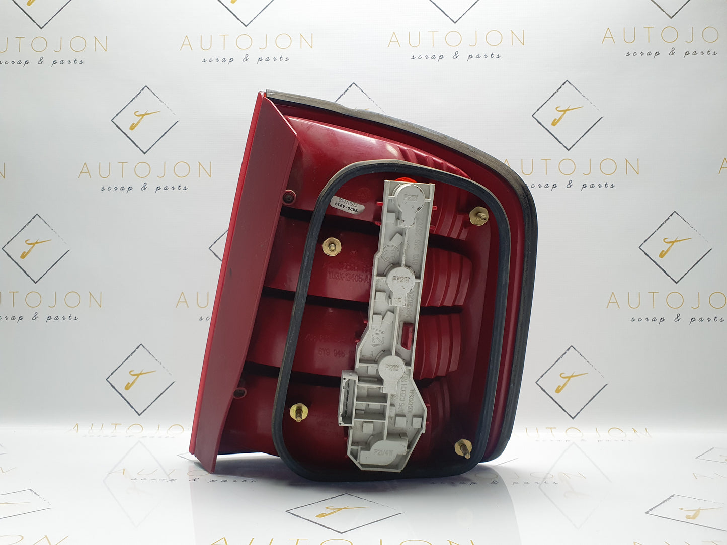 Lampa stop aripa stanga  SKODA FABIA Combi (6Y5) [ 2000 - 2007 ] OEM 6Y9945111B / 6Y9 945 111 B