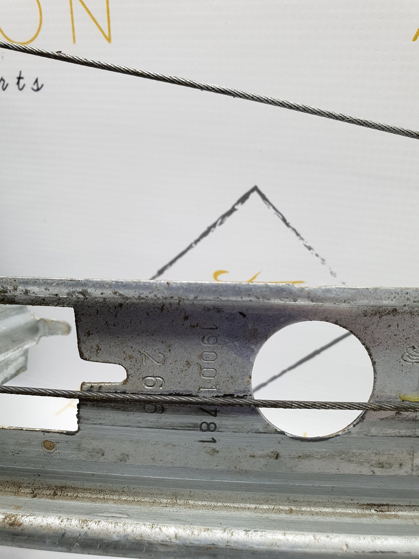 Macara dreapta spate RENAULT MEGANE II Estate (KM0/1_) [ 2003 - 2012 ] OEM 190011781