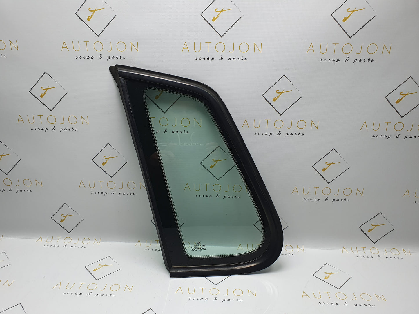 Geam fix stanga spate VOLKSWAGEN POLO (9N_) [ 2001 - 2012 ] OEM 6Q4845297L / 6Q4 845 297 L