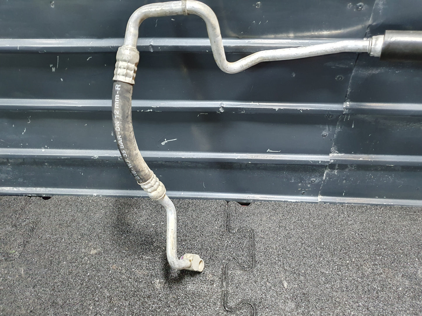 Conducta AC joasa presiune VOLKSWAGEN POLO (9N_) [ 2001 - 2012 ] OEM 6Q1820743F / 6Q1 820 743 F