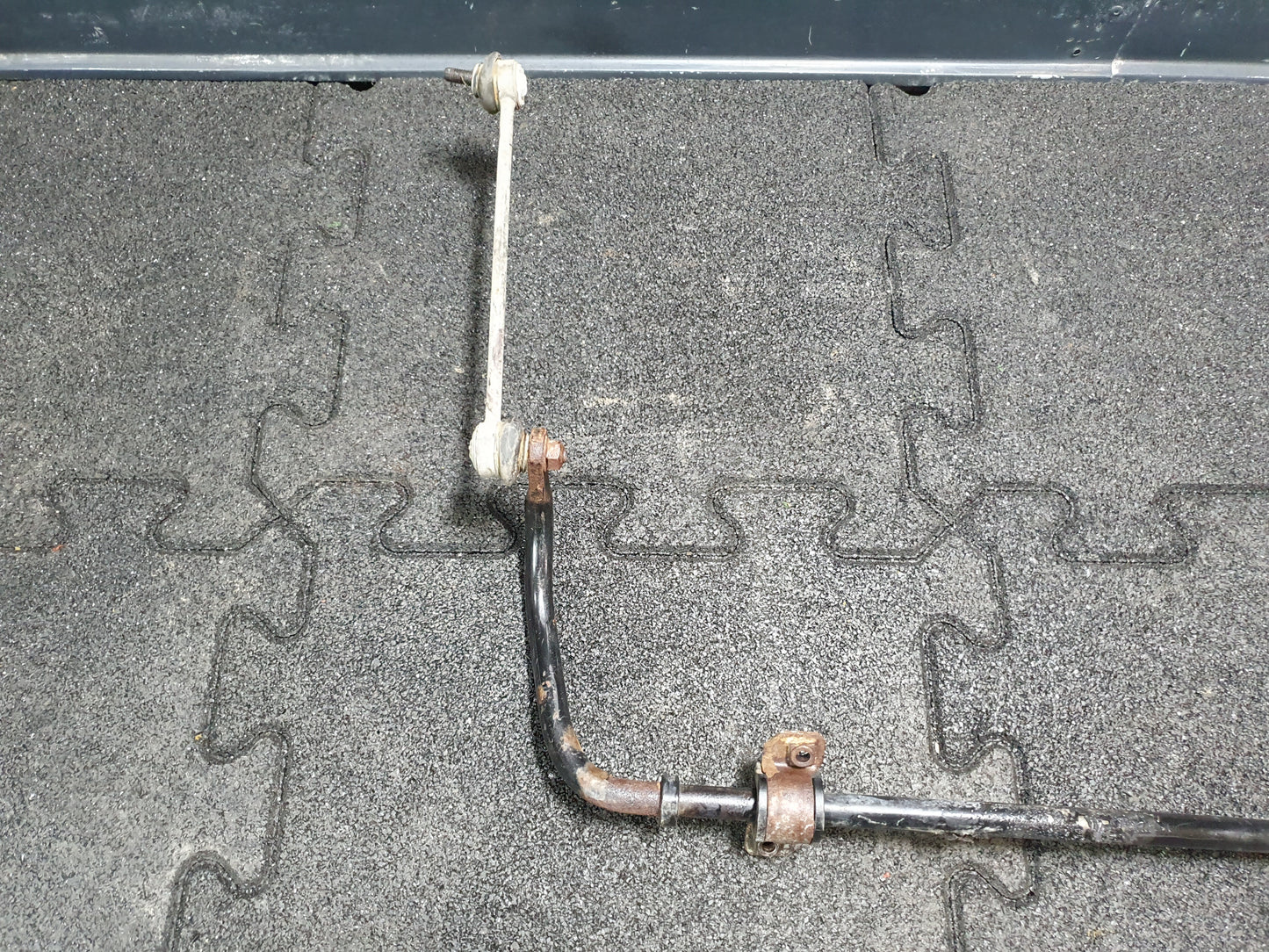 Bara stabilizatoare VOLKSWAGEN POLO (9N_) [ 2001 - 2012 ] OEM 6Q0411305AL / 6Q0 411 305 AL