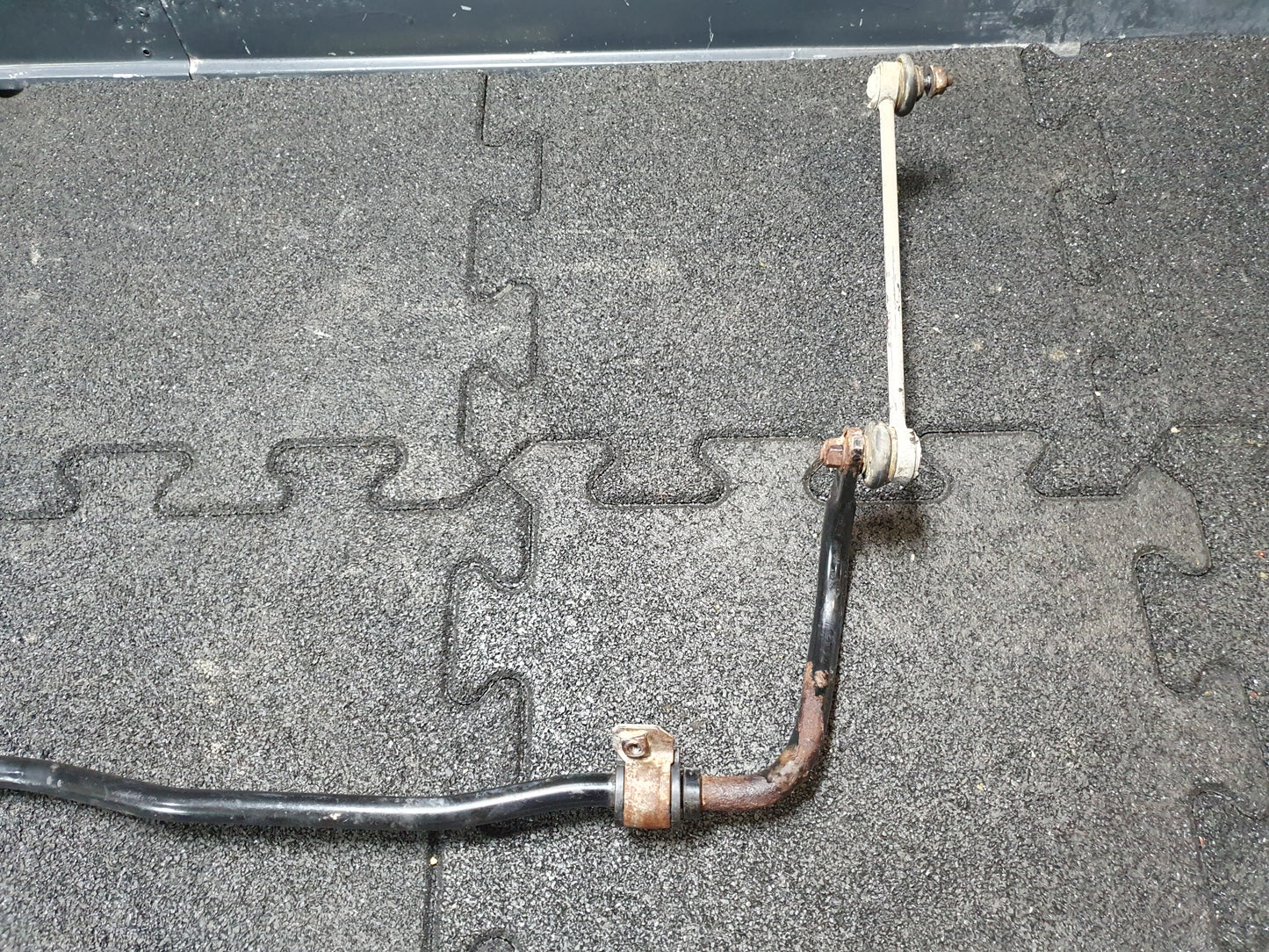 Bara stabilizatoare VOLKSWAGEN POLO (9N_) [ 2001 - 2012 ] OEM 6Q0411305AL / 6Q0 411 305 AL