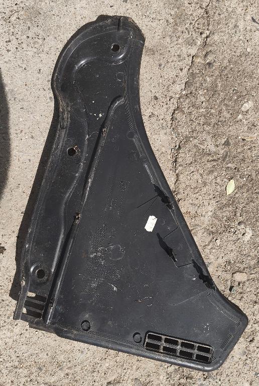 GRILA PARBRIZ BMW F10 F11 F06 F12 F13 51717216977 7216977 Seria 5 Seria 6