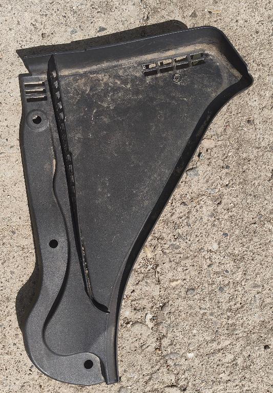 GRILA PARBRIZ BMW F10 F11 F06 F12 F13 51717216977 7216977 Seria 5 Seria 6