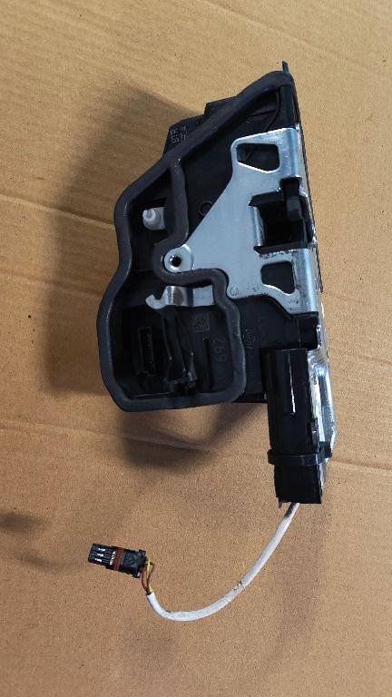 BROASCA DREAPTA FATA Soft close BMW F10 F11 F18 F01 F02 F04 RR4 51215A36E22 51217185692 51217155154