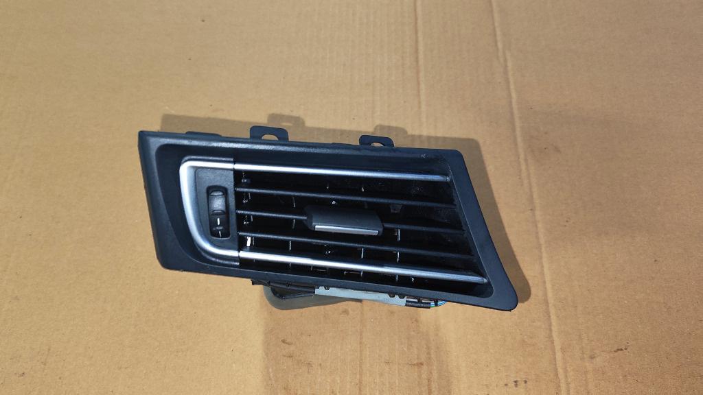 GRILA BORD BMW F01 F02 F5911586210 07208-10