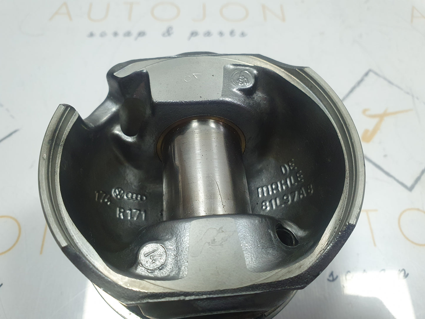 Piston Vokswagen Passat B6 (3C5) 2.0 TDI BKP 2007