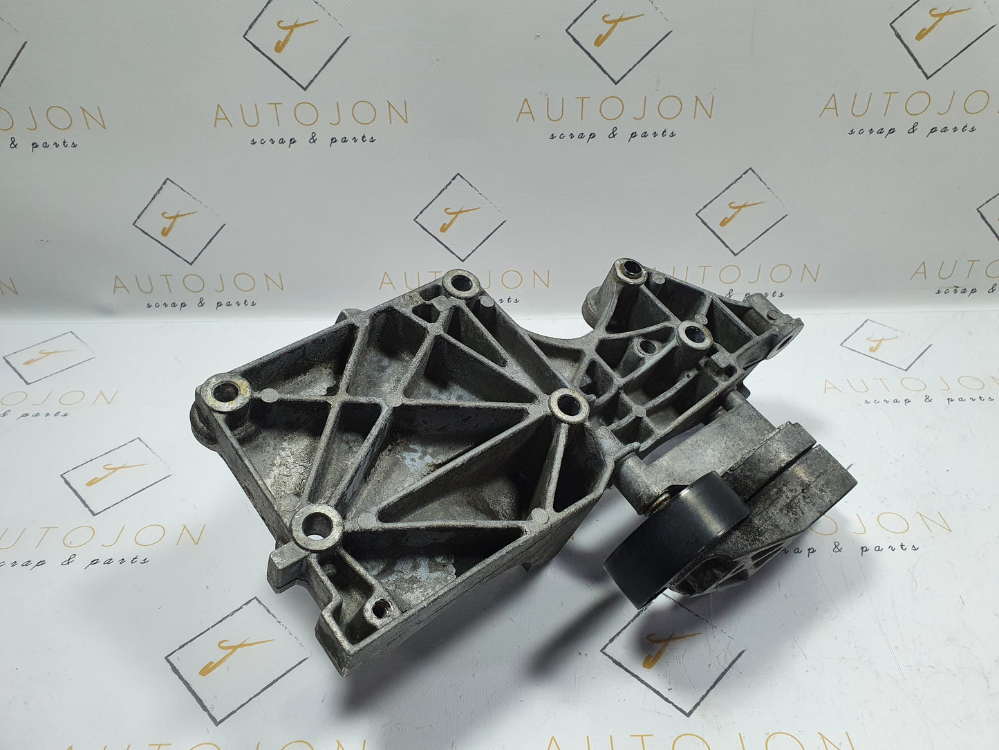 Suport accesorii Vokswagen Passat B6 (3C5) 2.0 TDI BKP 2007