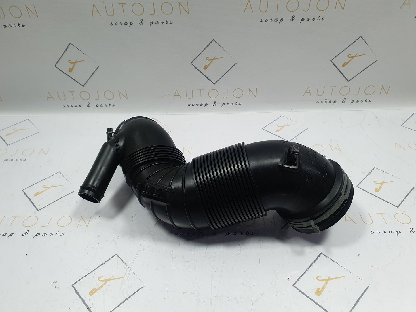 Conducta admisie aer Volkswagen Passat B6 (3C5) 2.0 TDI 2007