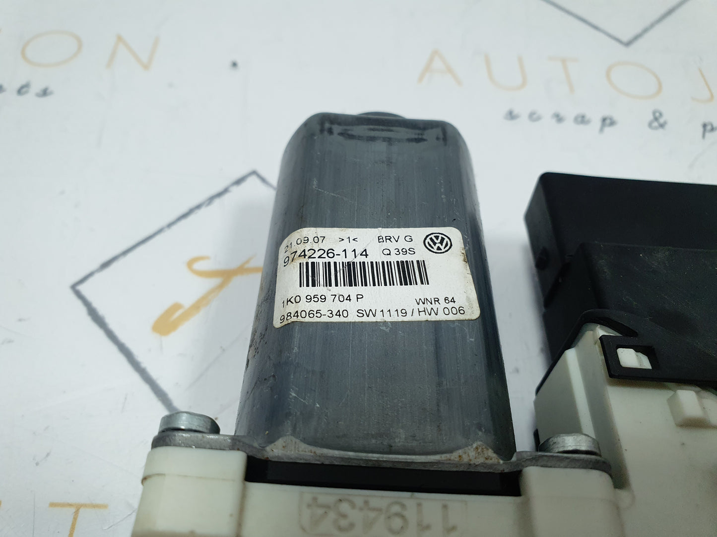 Motoras macara dreapta spate Volkswagen Passat B6 (3C5) 2.0 TDI 2007