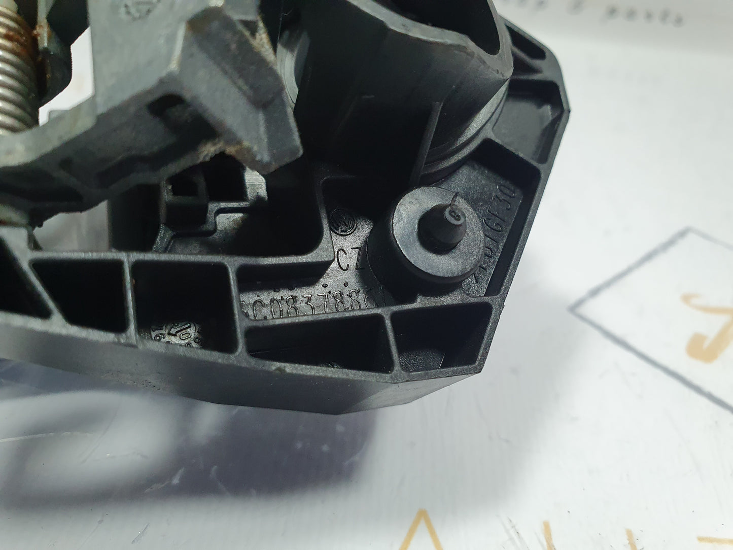 Maner exterior cu suport usa dreapta Volkswagen Passat B6 (3C5) 2.0 TDI 2007