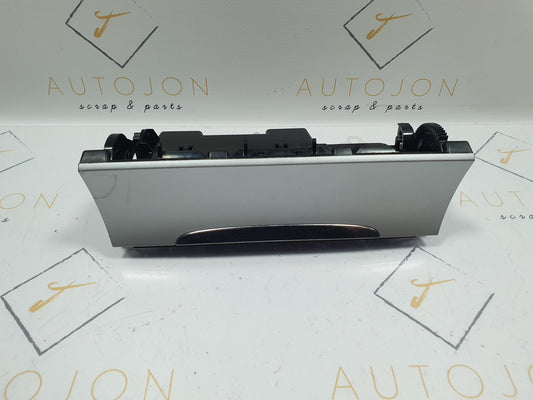 Scrumiera Volkswagen Passat B6 (3C5) Kombi 2.0 TDI BMP 2007