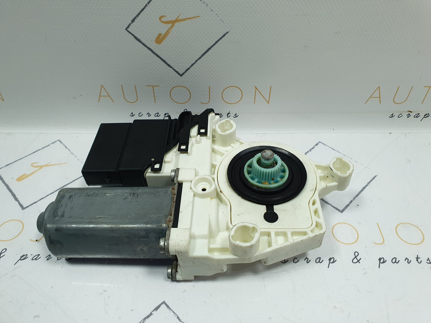 Motoras macara stanga spate Volkswagen Passat B6 (3C5) Kombi 2.0 TDI BMP 2007