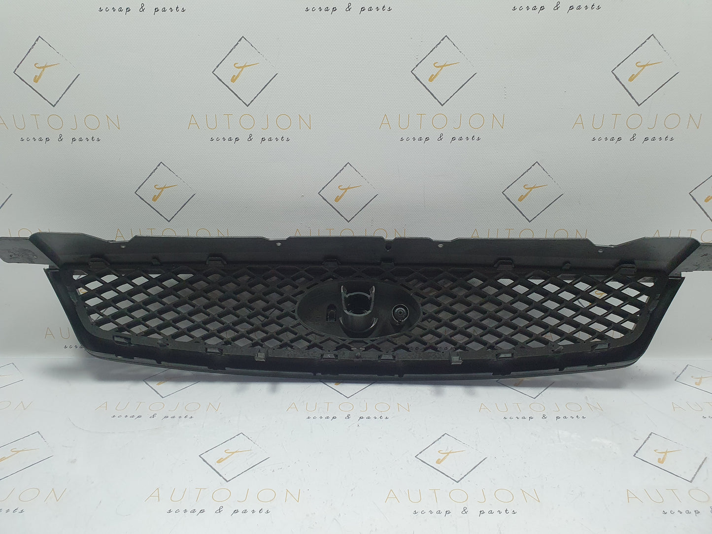 Grila cu semn Ford Focus 2 (DA) 1.6 L 2006