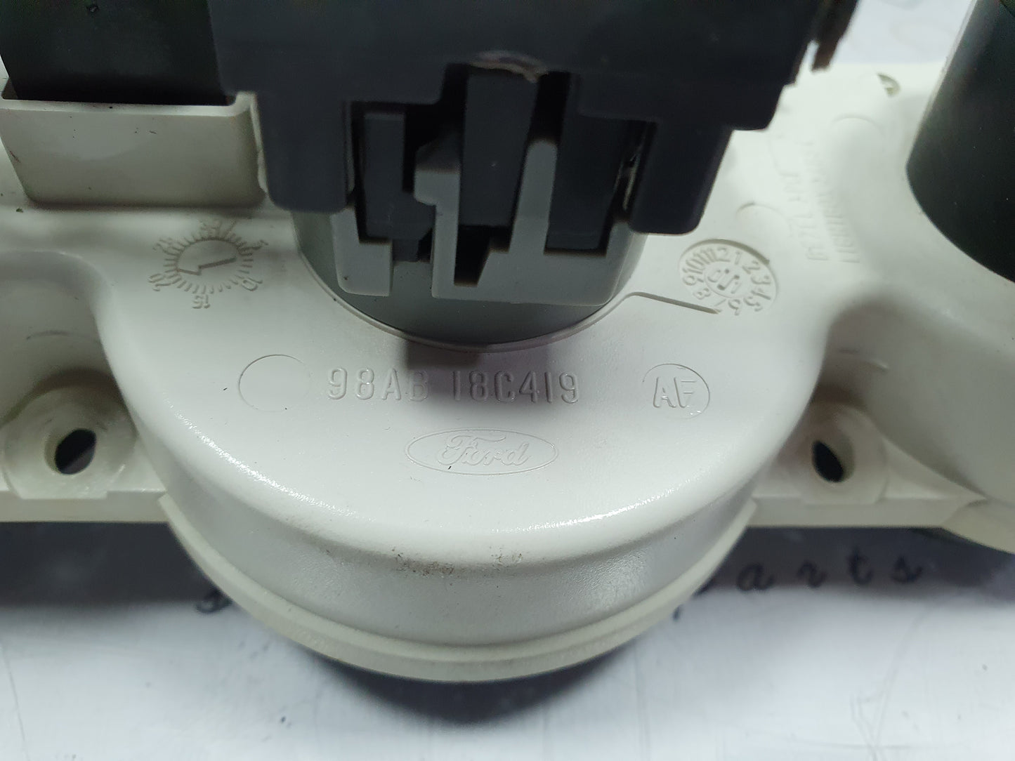 Panou climatizare Ford Focus (DAW, DBW) 1.6 16V 2000