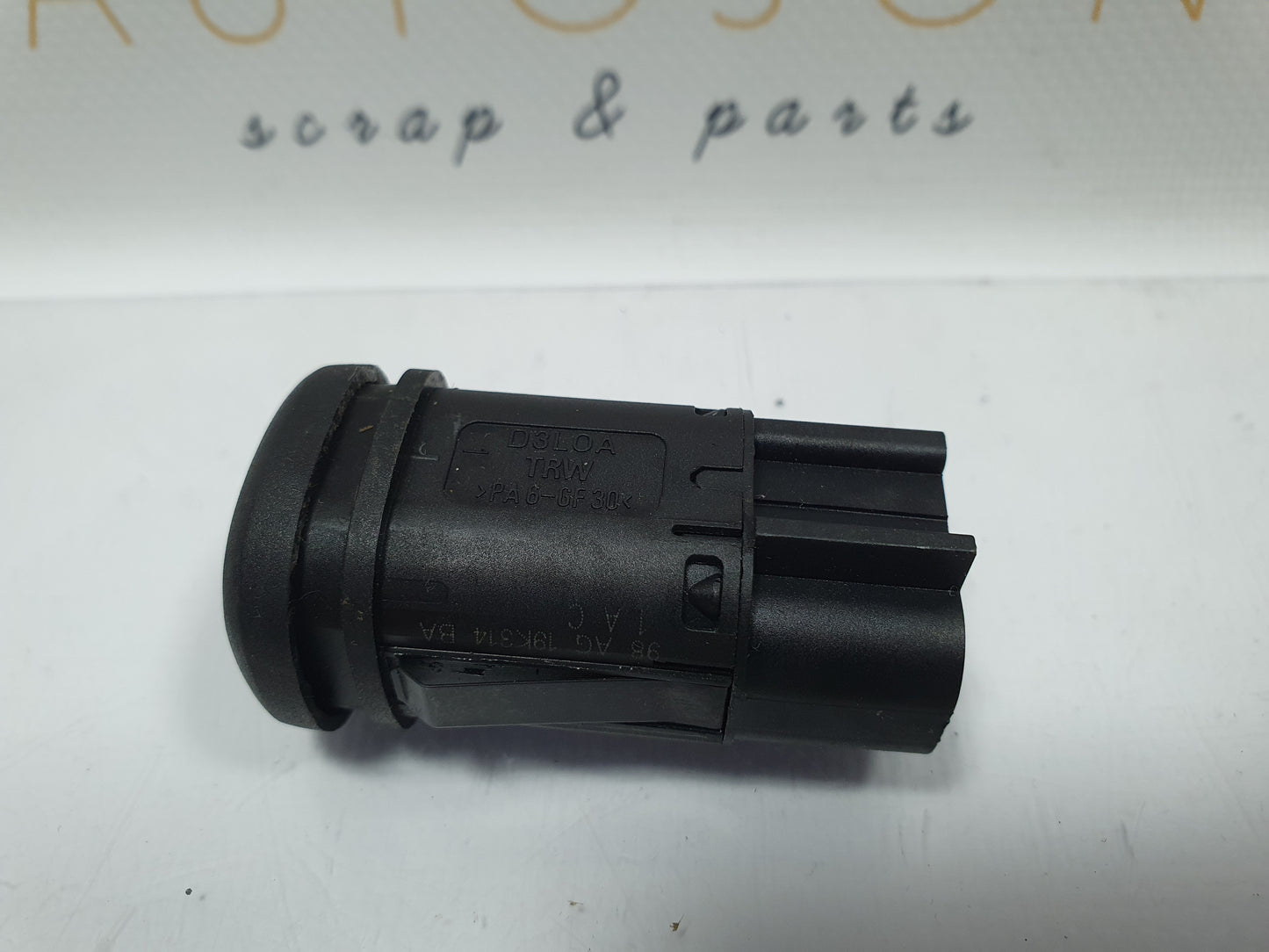 Buton incalzire scaun Ford Focus (DAW, DBW) 1.6 16V 2000