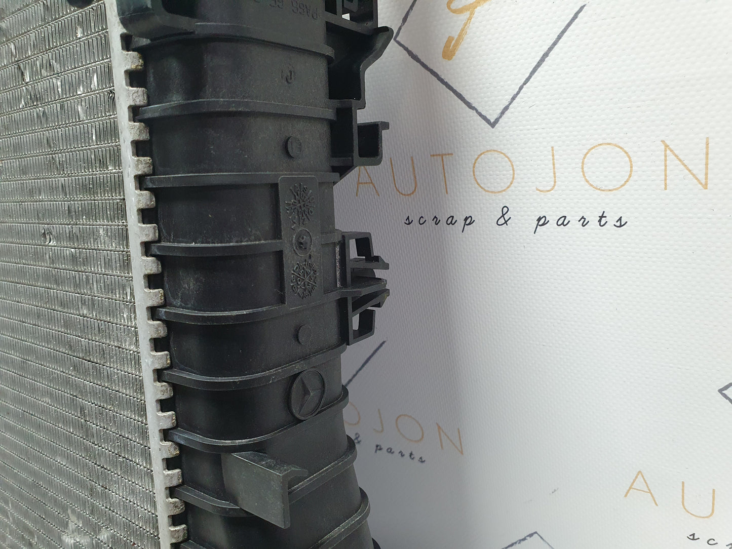 Radiator apa Mercedes E Class (W211) 220 CDI 2007