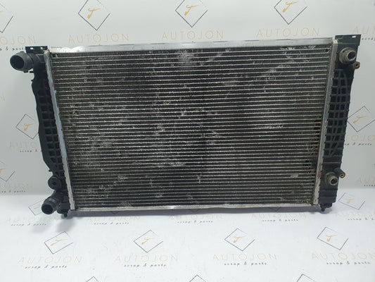 Radiator apa Volkswagen Passat (3B5) Variant 2.5 tdi AYM 2000