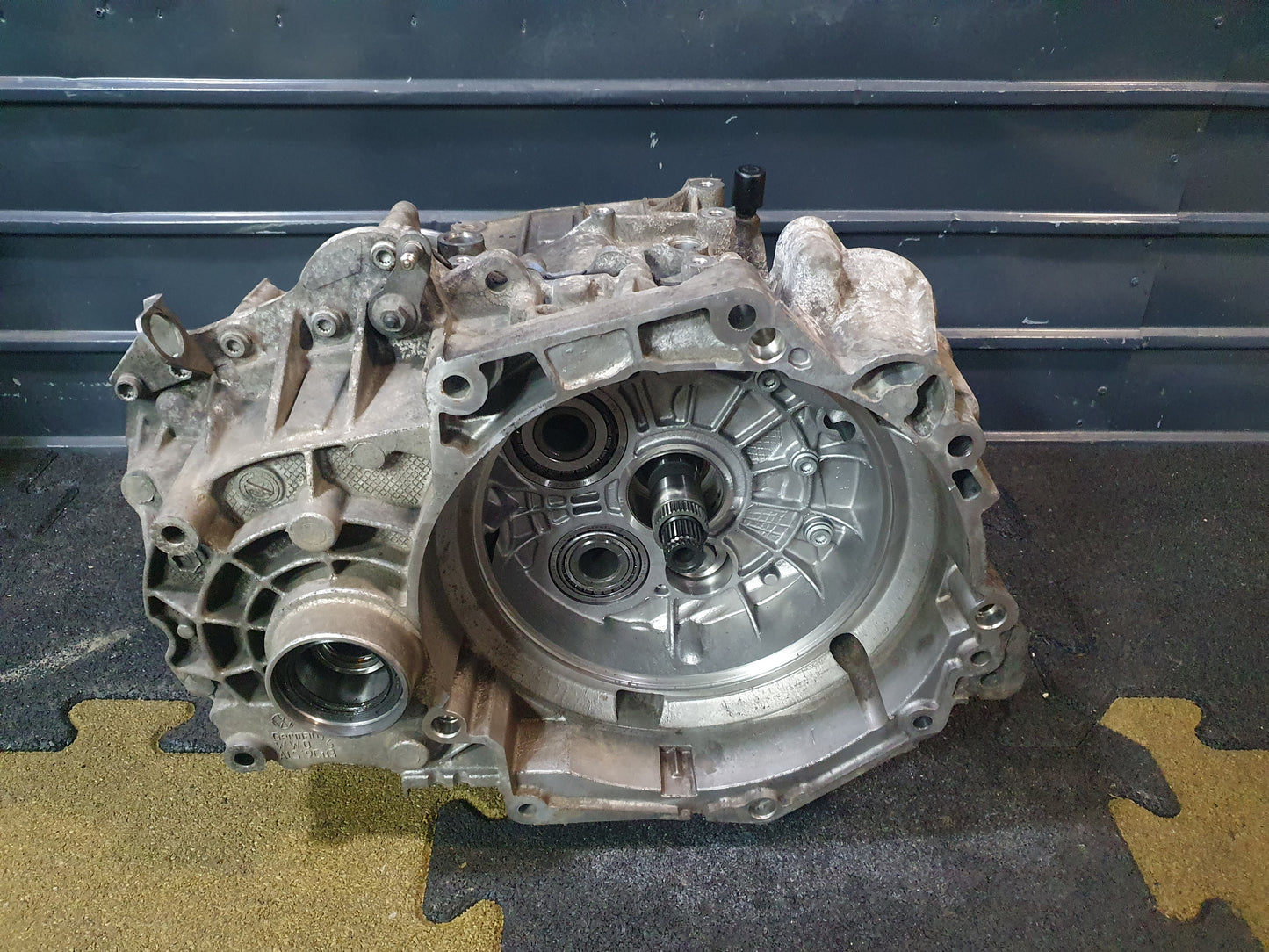 Cutie DSG LQT incompleta Skoda Superb (3T5) Kombi 2.0 TDI CBBB 2010