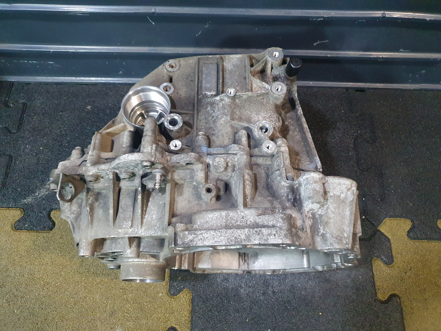 Cutie DSG LQT incompleta Skoda Superb (3T5) Kombi 2.0 TDI CBBB 2010