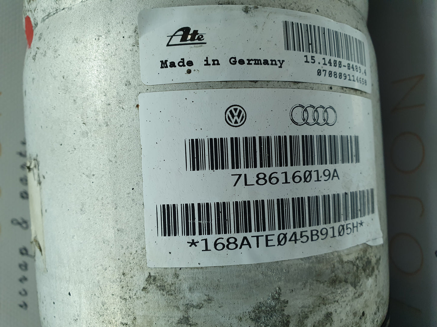 Perna aer stanga spate Audi Q7 (4LB) 3.0 TDI 2008