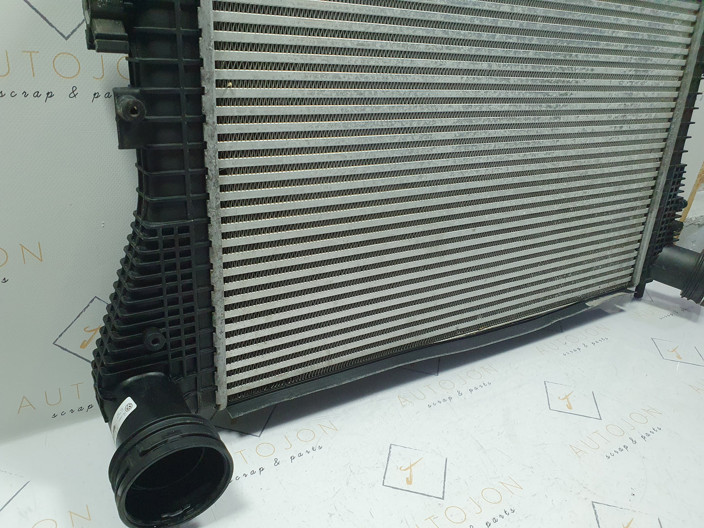 Radiator intercooler Vokswagen Touran (1T1) 1.9 TDI BKC 2006