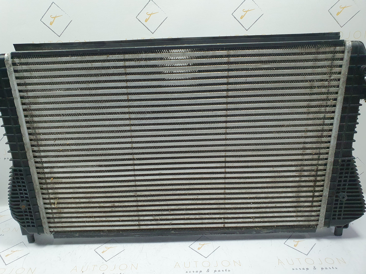 Radiator intercooler Vokswagen Touran (1T1) 1.9 TDI BKC 2006