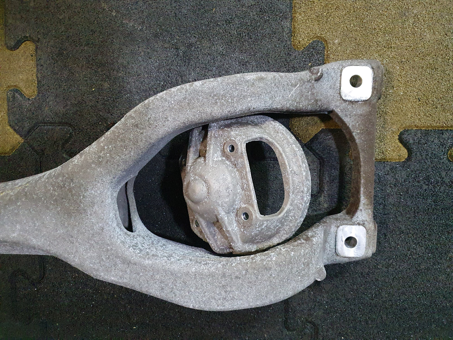 Jug amortizoare spate  Audi Q7 (4LB) 3.0 TDI BUG 2008