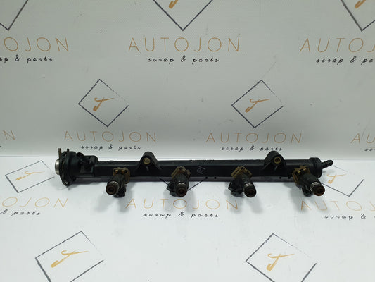 Rampa cu injectoare Volkswagen Polo (6N1) Hatchback 1.0 B ALL 1999